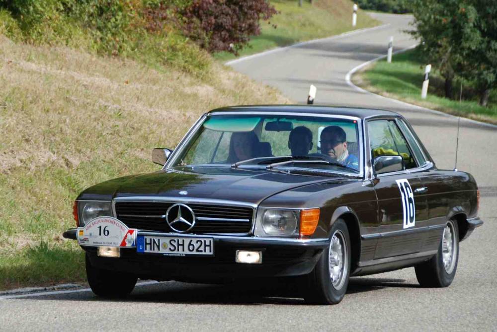 Mercedes-Benz W107